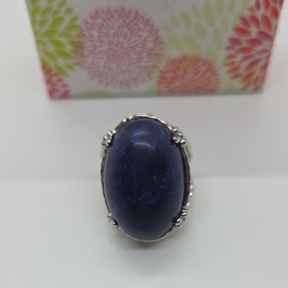 Premier Designs Silver Ring with Deep Blue Stone - Picture 4 of 4